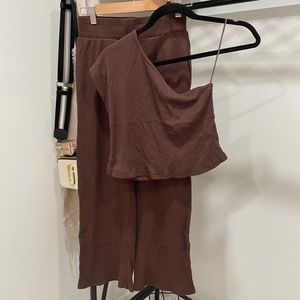 Boutique brown lounge one shoulder set